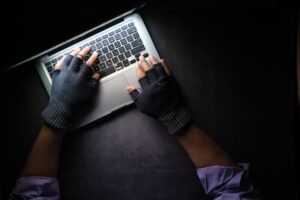 crypto users phishing scams 2023